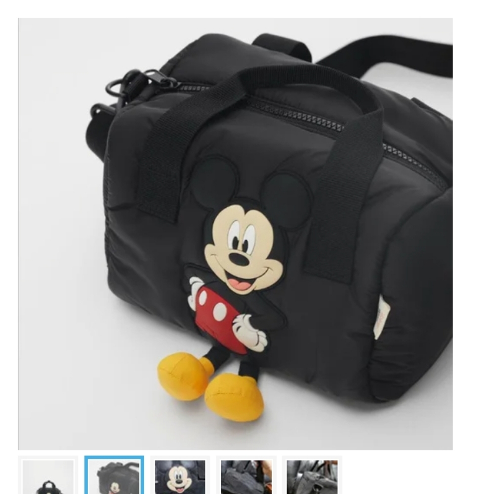 🎀Mickey mouse hand red or black bag